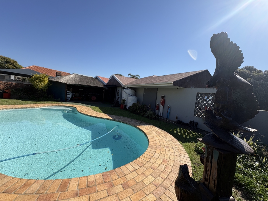 4 Bedroom Property for Sale in Nahoon Beach Eastern Cape
